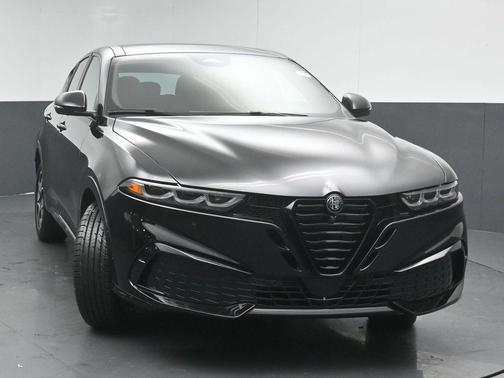 2026 Alfa Romeo Tonale Base