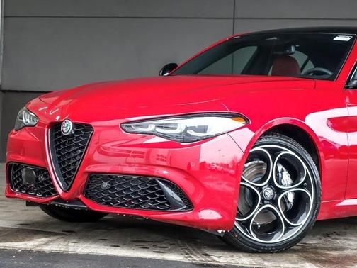 2025 Alfa Romeo Giulia Base