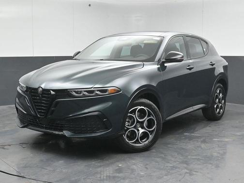 2026 Alfa Romeo Tonale Base