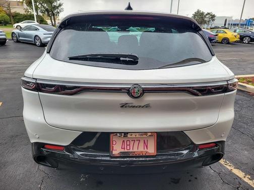 2025 Alfa Romeo Tonale Base