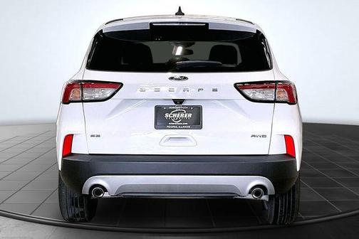 Oxford White 2022 Ford Escape SE