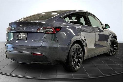 2023 Tesla Model Y Long Range Dual Motor All-Wheel Drive