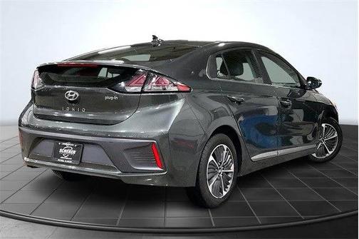 2021 Hyundai IONIQ Plug-In Hybrid SEL