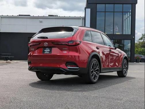 2025 Mazda CX-70 PHEV Premium Package