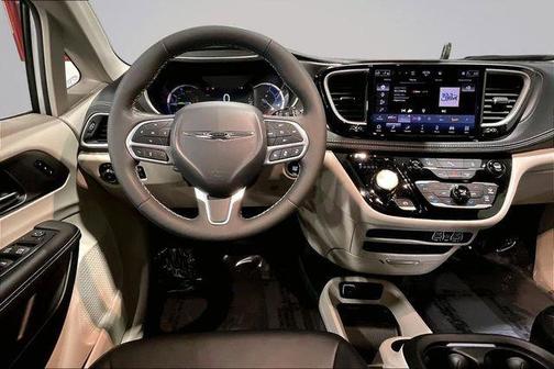 Bright White Clearcoat 2024 Chrysler Pacifica Hybrid Select