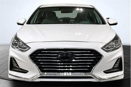 2018 Hyundai SONATA Hybrid SE