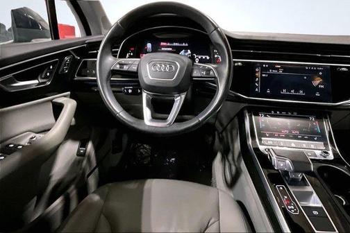 2022 Audi Q7 55 Premium Plus