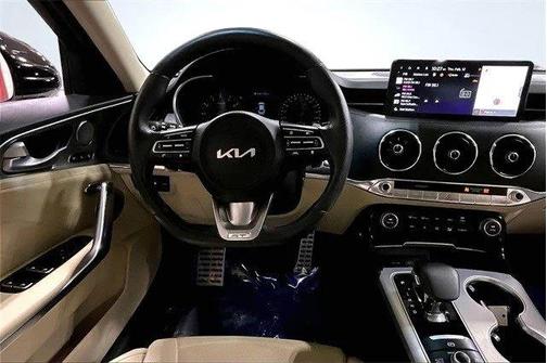 2023 Kia Stinger GT2