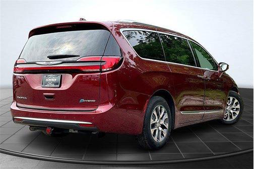 2022 Chrysler Pacifica L