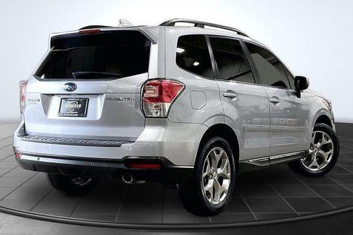 Ice Silver Metallic 2017 Subaru Forester 2.5i Touring