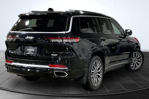 Diamond Black Crystal Pearlcoat 2021 Jeep Grand Cherokee L Summit Reserve