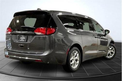 2019 Chrysler Pacifica Touring Plus