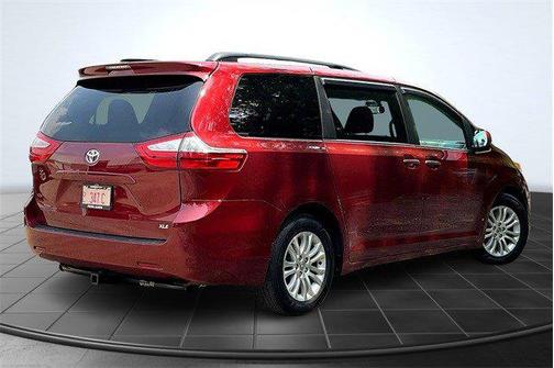 2017 Toyota Sienna Limited Premium