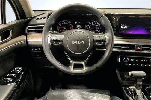 2023 Kia K5 EX
