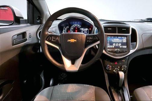 2020 Chevrolet Sonic FWD Hatchback 1FL 5-Door