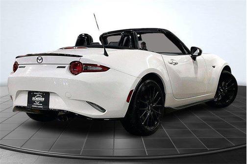 2016 Mazda MX-5 Miata Club