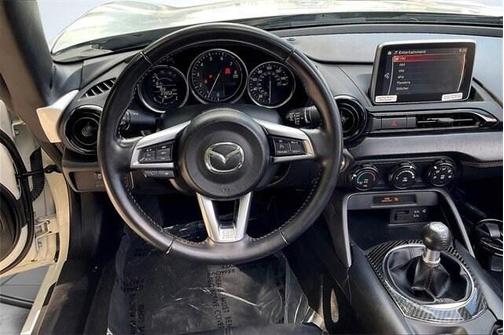 2016 Mazda MX-5 Miata Club