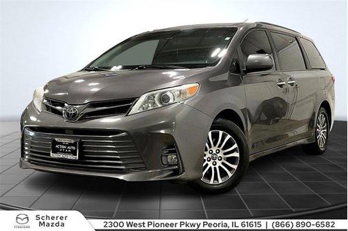 2019 Toyota Sienna XLE