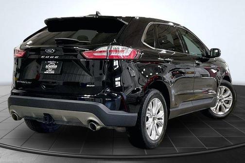 Agate Black Metallic 2023 Ford Edge Titanium