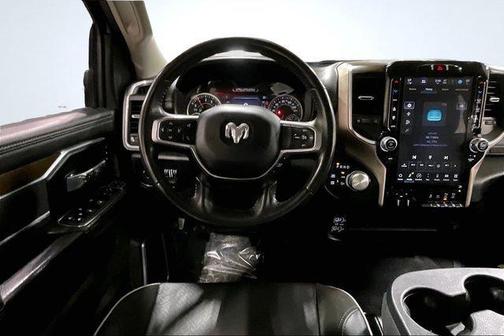 Bright White Clearcoat 2024 RAM 2500 Laramie Crew Cab 4x4 6'4' Box