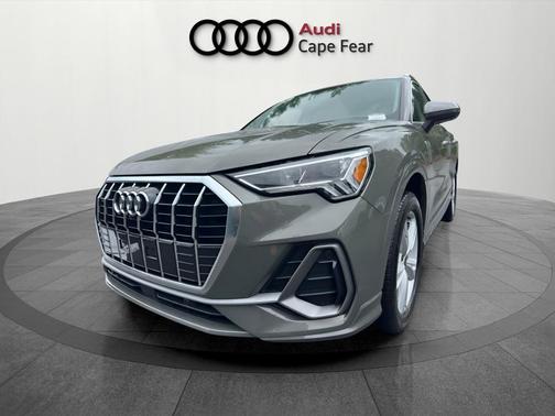 Chronos Gray Metallic 2023 Audi Q3 45 S line Premium