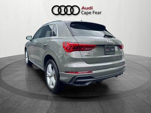 Chronos Gray Metallic 2023 Audi Q3 45 S line Premium
