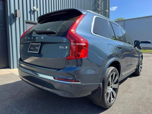2024 Volvo XC90 B6 Ultimate Bright Theme 7-Seater