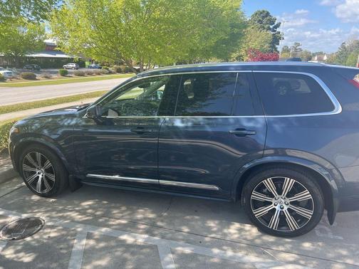 Denim Blue Metallic 2024 Volvo XC90 B6 Ultimate Bright Theme 7-Seater