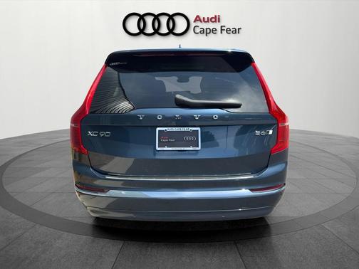 2024 Volvo XC90 B6 Ultimate Bright Theme 7-Seater