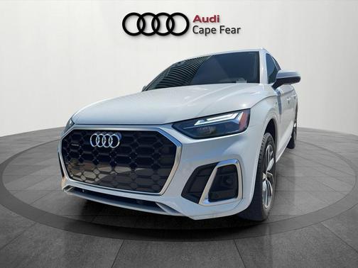 Glacier White Metallic 2023 Audi Q5 45 S line quattro Premium