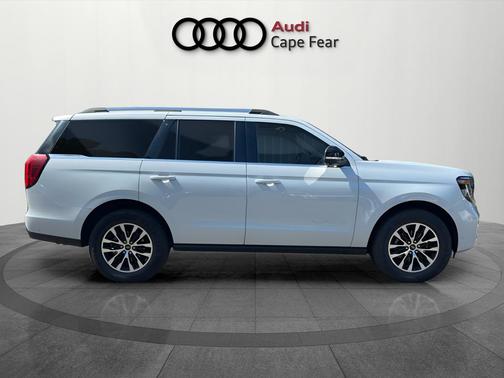 Silver Metallic 2025 Ford Expedition Platinum