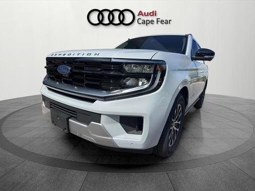 Silver Metallic 2025 Ford Expedition Platinum
