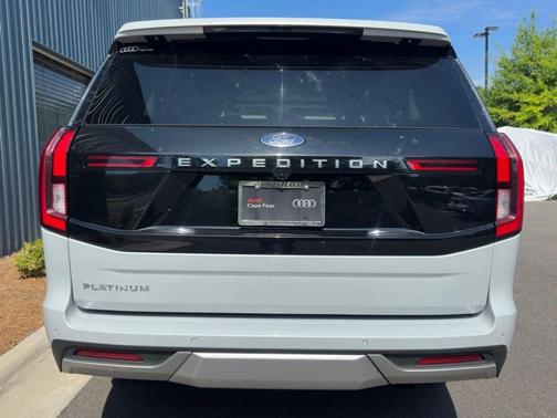 Silver Metallic 2025 Ford Expedition Platinum