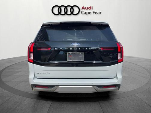 Silver Metallic 2025 Ford Expedition Platinum