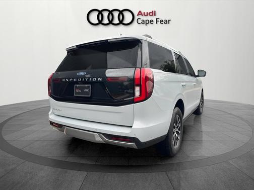 Silver Metallic 2025 Ford Expedition Platinum
