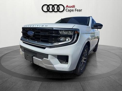 Silver Metallic 2025 Ford Expedition Platinum
