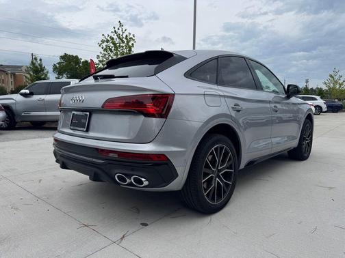 Florett Silver Metallic 2024 Audi SQ5 3.0T Prestige