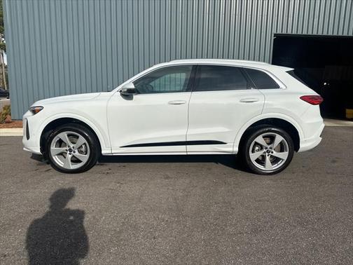 2025 Audi Q5 Premium Plus TFSI quattro S tronic