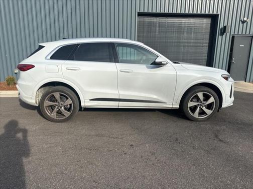 2025 Audi Q5 Premium Plus TFSI quattro S tronic