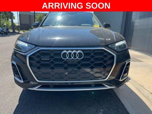 Mythos Black Metallic 2023 Audi Q5 45 S line Premium Plus