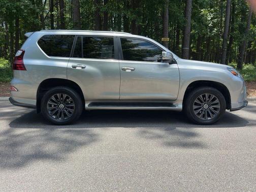 Atomic Silver 2020 Lexus GX 460 Base
