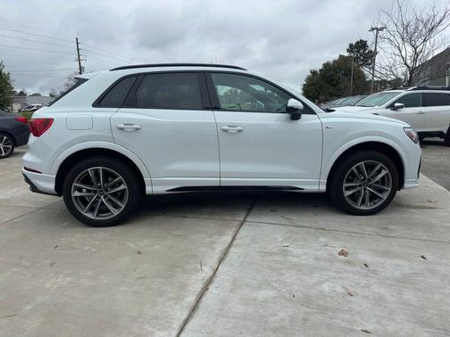 2025 Audi Q3 45 S line Premium