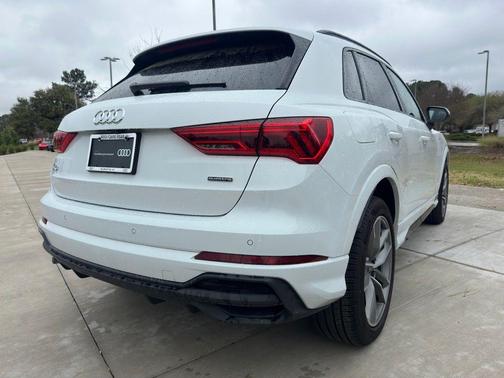 2025 Audi Q3 45 S line Premium