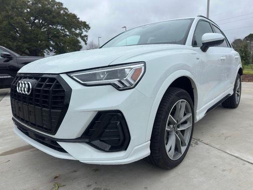 2025 Audi Q3 45 S line Premium