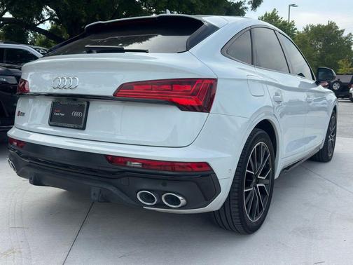 Glacier White Metallic 2023 Audi SQ5 3.0T Prestige