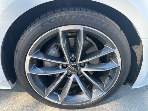 Glacier White Metallic 2024 Audi A5 Sportback 45 S line quattro Premium