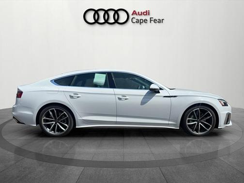 Glacier White Metallic 2024 Audi A5 Sportback 45 S line quattro Premium
