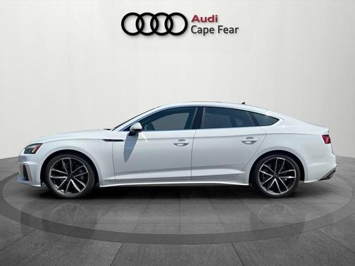 Glacier White Metallic 2024 Audi A5 Sportback 45 S line quattro Premium