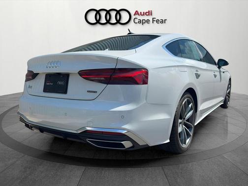 Glacier White Metallic 2024 Audi A5 Sportback 45 S line quattro Premium