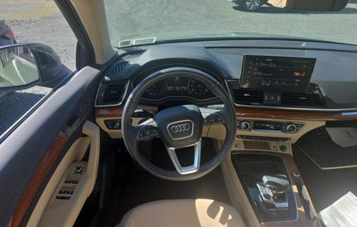 District Green 2023 Audi Q5 45 S line quattro Premium